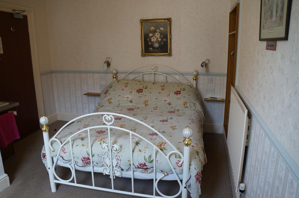 The Captain Guesthouse Scarborough Ngoại thất bức ảnh